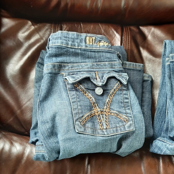 Name brand shirts and jeans - Picture 8 of 15